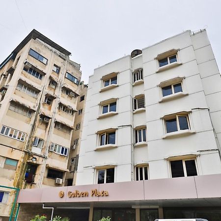 Oyo 2351 Hotel Golden Plaza أحمد أباد المظهر الخارجي الصورة