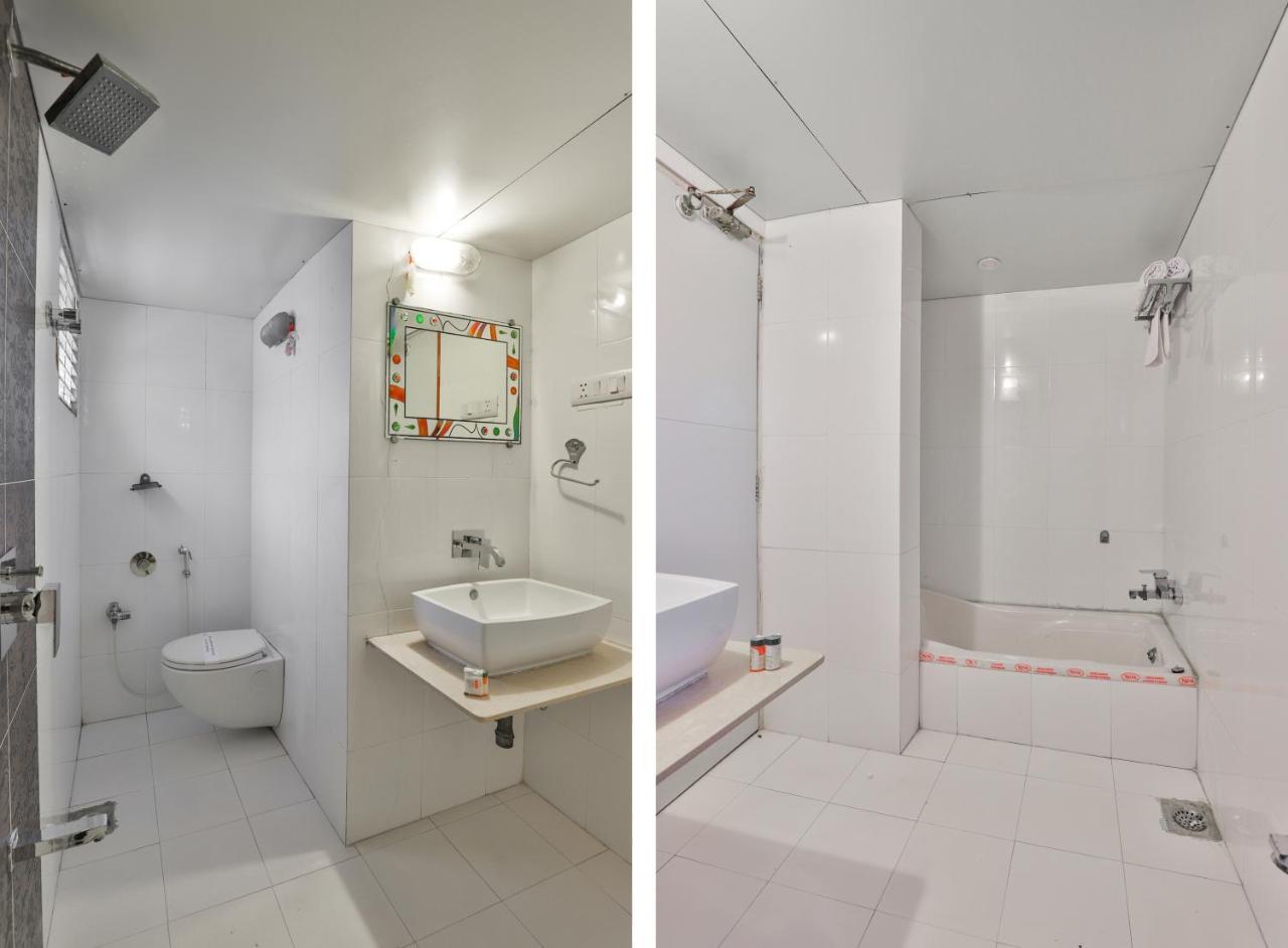 Oyo 2351 Hotel Golden Plaza أحمد أباد المظهر الخارجي الصورة